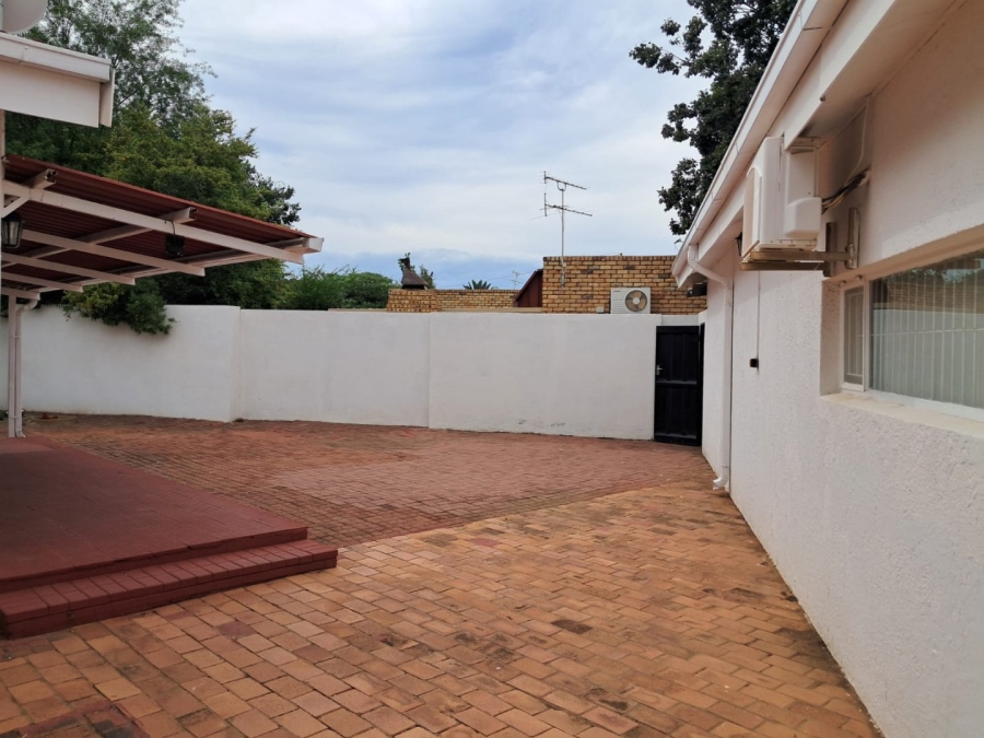 5 Bedroom Property for Sale in Royldene Northern Cape